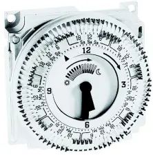 HORLOGE ANALOGIQUE JOURNALIERE ET HEBDOMADAIRE POUR REGULATEUR RVP SIEMENS