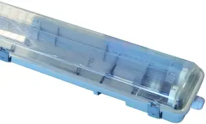 REGLETTE ETANCHE A TUBE LED T8 (NON FOURNIS)