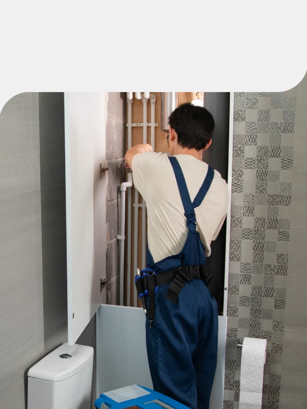 Image d'une unité extérieure de pompe à chaleur installée le long d'un mur